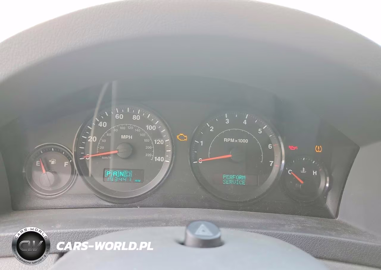 2005 Jeep Grand Cherokee Laredo VIN:1J4GR48K85C660014 - 9
