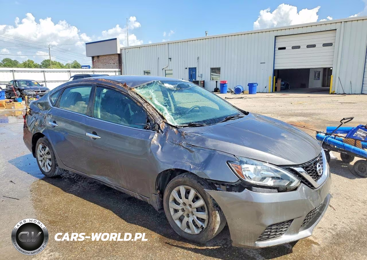 2018 Nissan Sentra S VIN:3N1AB7AP2JY329960 - 4