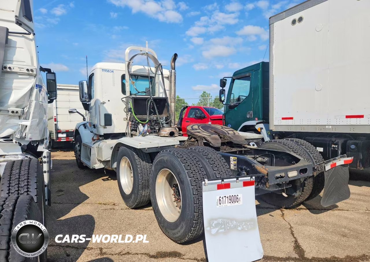 2019 Peterbilt 579 - Semi Truck VIN:1XPBDP9X2KD236181 - 2