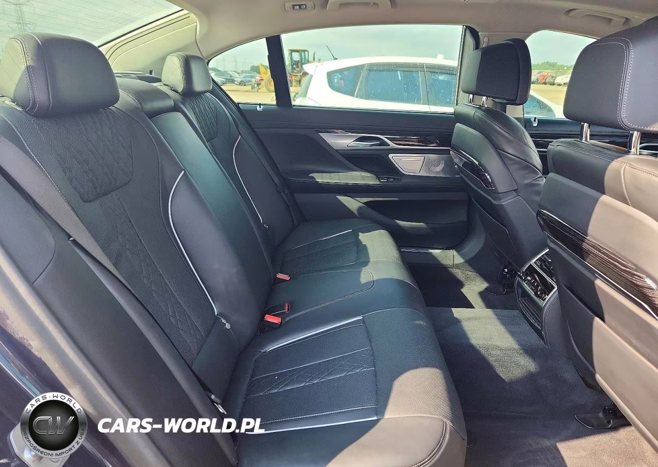 2020 BMW 750 Xi VIN:WBA7U2C02LGM26985 - 10
