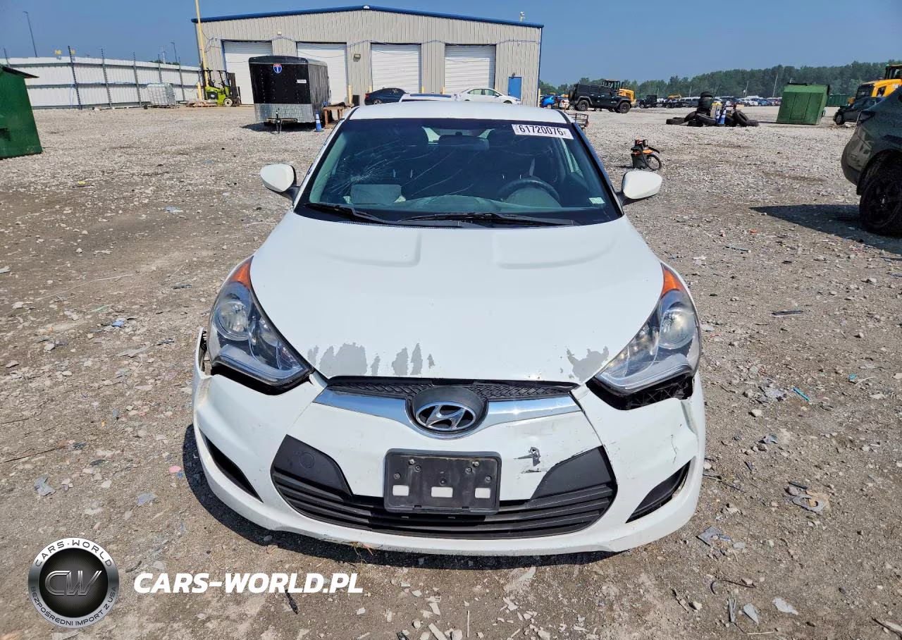2016 Hyundai Veloster Base VIN:KMHTC6AD7GU265442 - 5