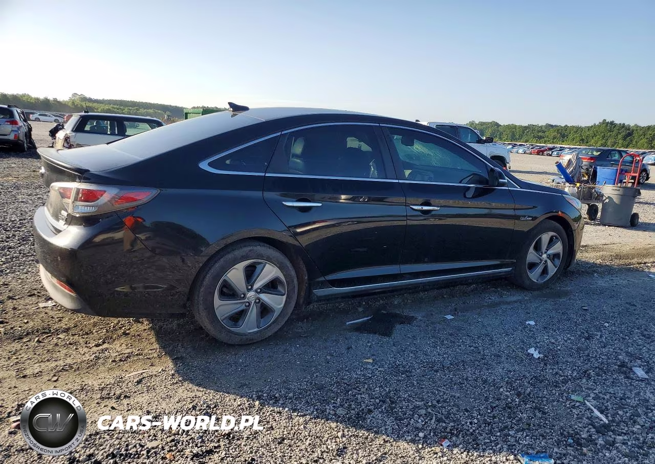 2016 Hyundai Sonata Plug-In Hybrid Limited VIN:KMHE54L23GA021470 - 3
