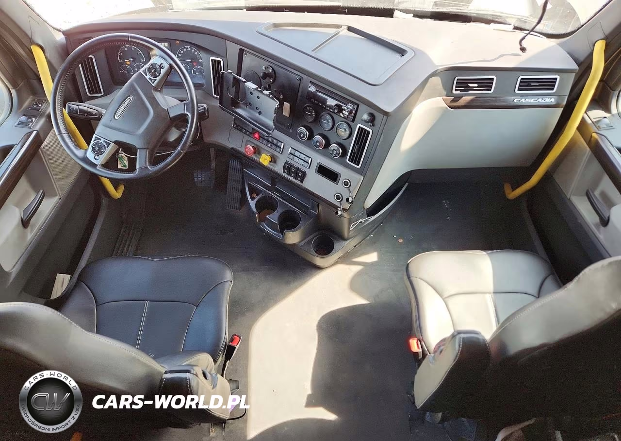 2019 Freightliner Cascadia 1 - Semi Truck VIN:3AKJHHDR7KSKK5759 - 8