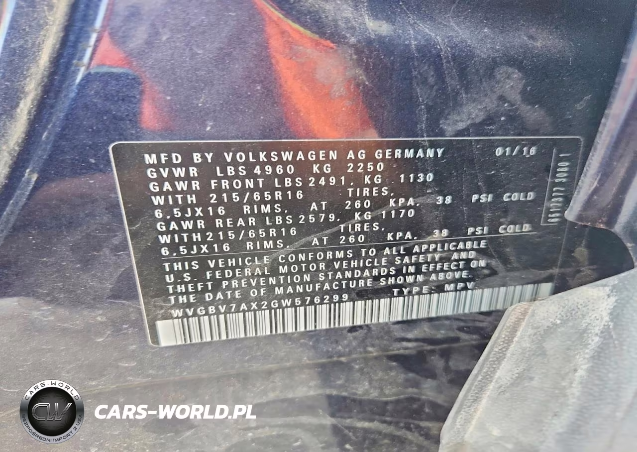 2016 Volkswagen Tiguan S VIN:WVGBV7AX2GW576299 - 13