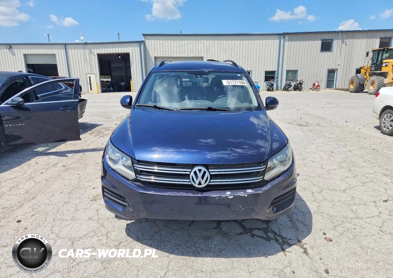 2016 Volkswagen Tiguan S VIN:WVGBV7AX2GW576299 - 5