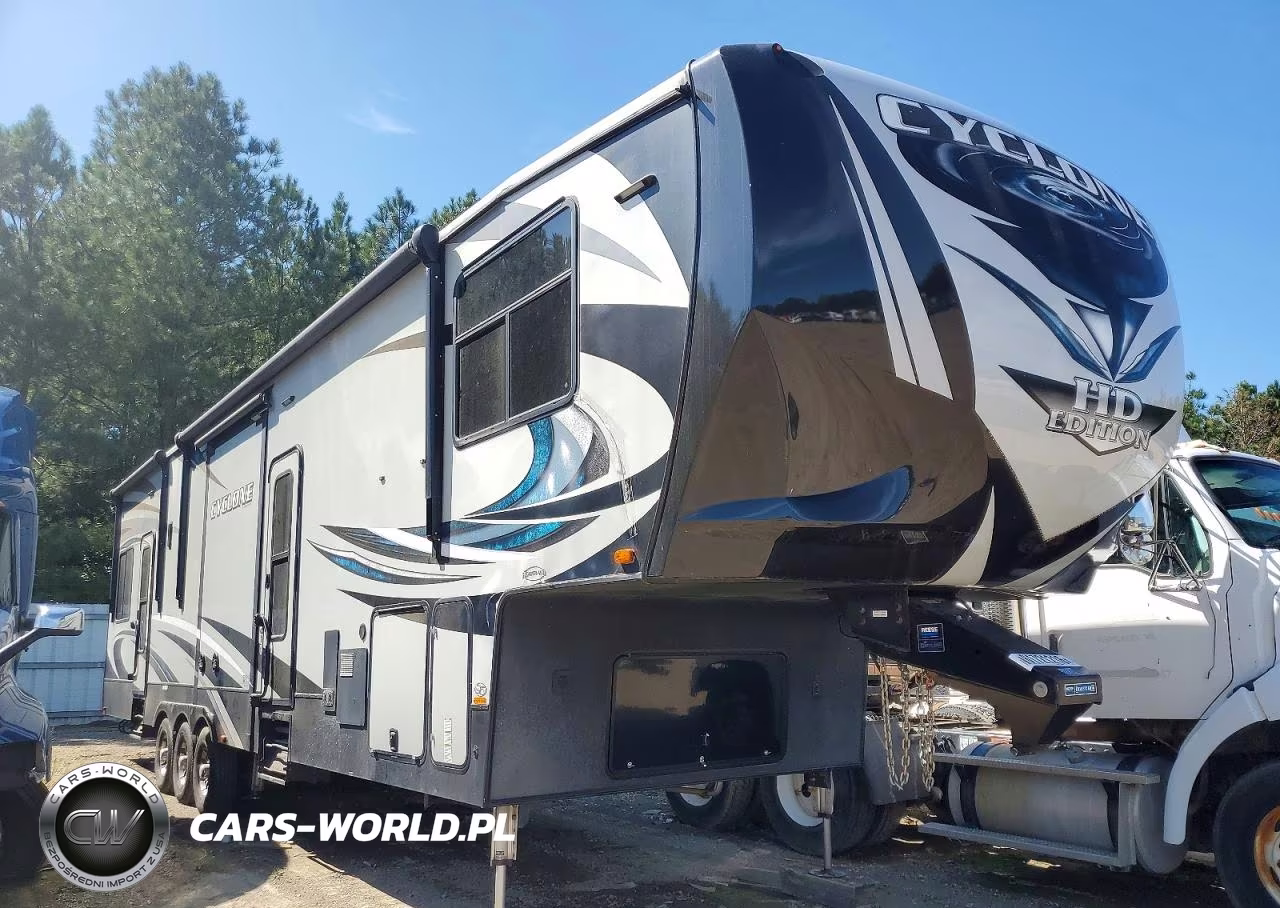 2018 Heartland Cyclone Camper – zdjęcie 1 z 10