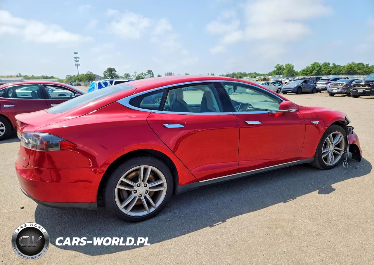2013 Tesla Model S VIN:5YJSA1DG6DFP08988 - 3