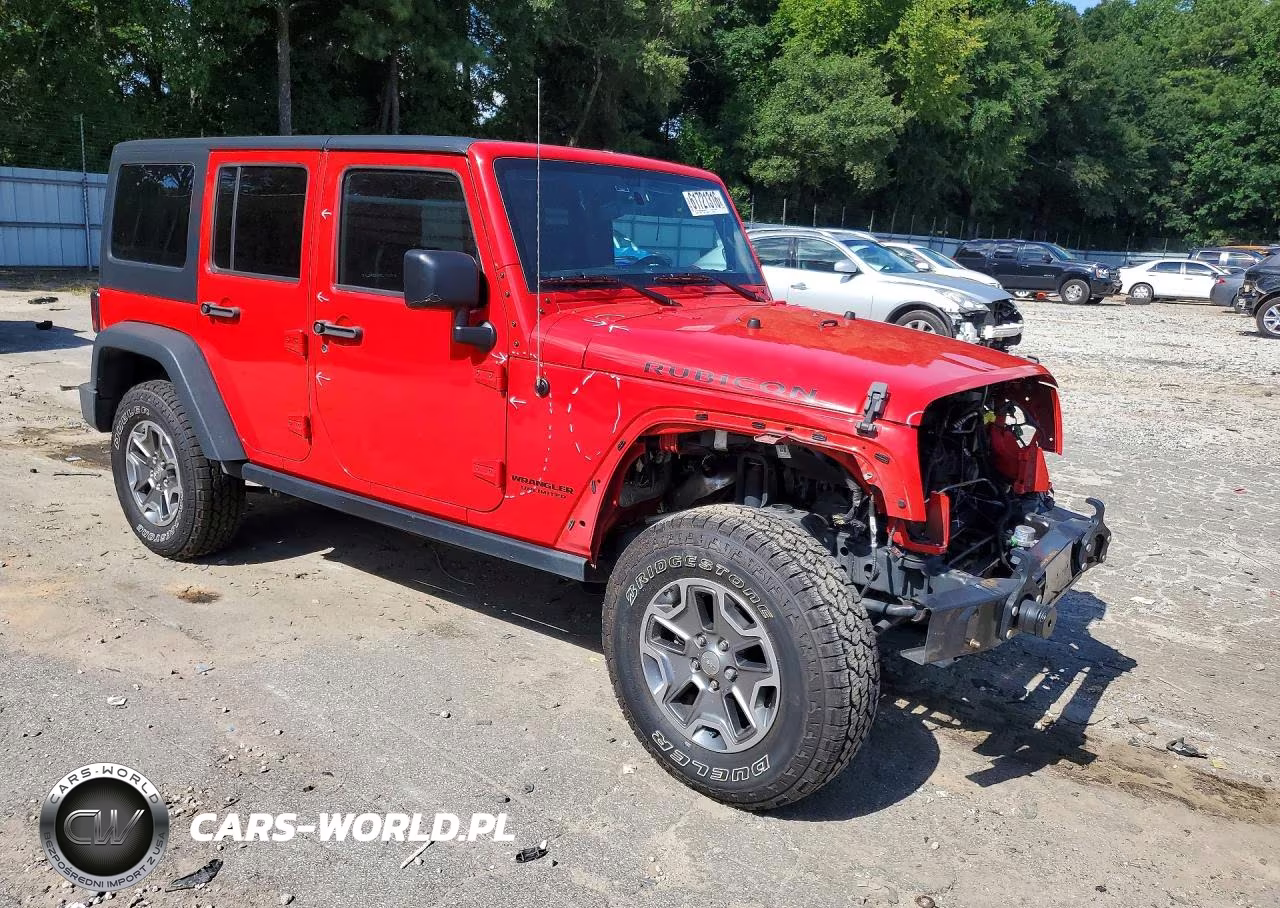 2016 Jeep Wrangler Unlimited Rubicon VIN:1C4BJWFG4GL243896 - 4
