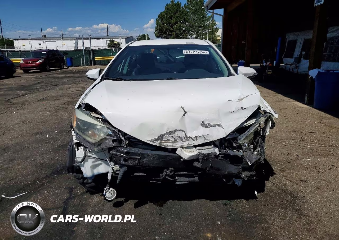 2014 Toyota Corolla S Plus VIN:5YFBURHE3EP044671 - 5