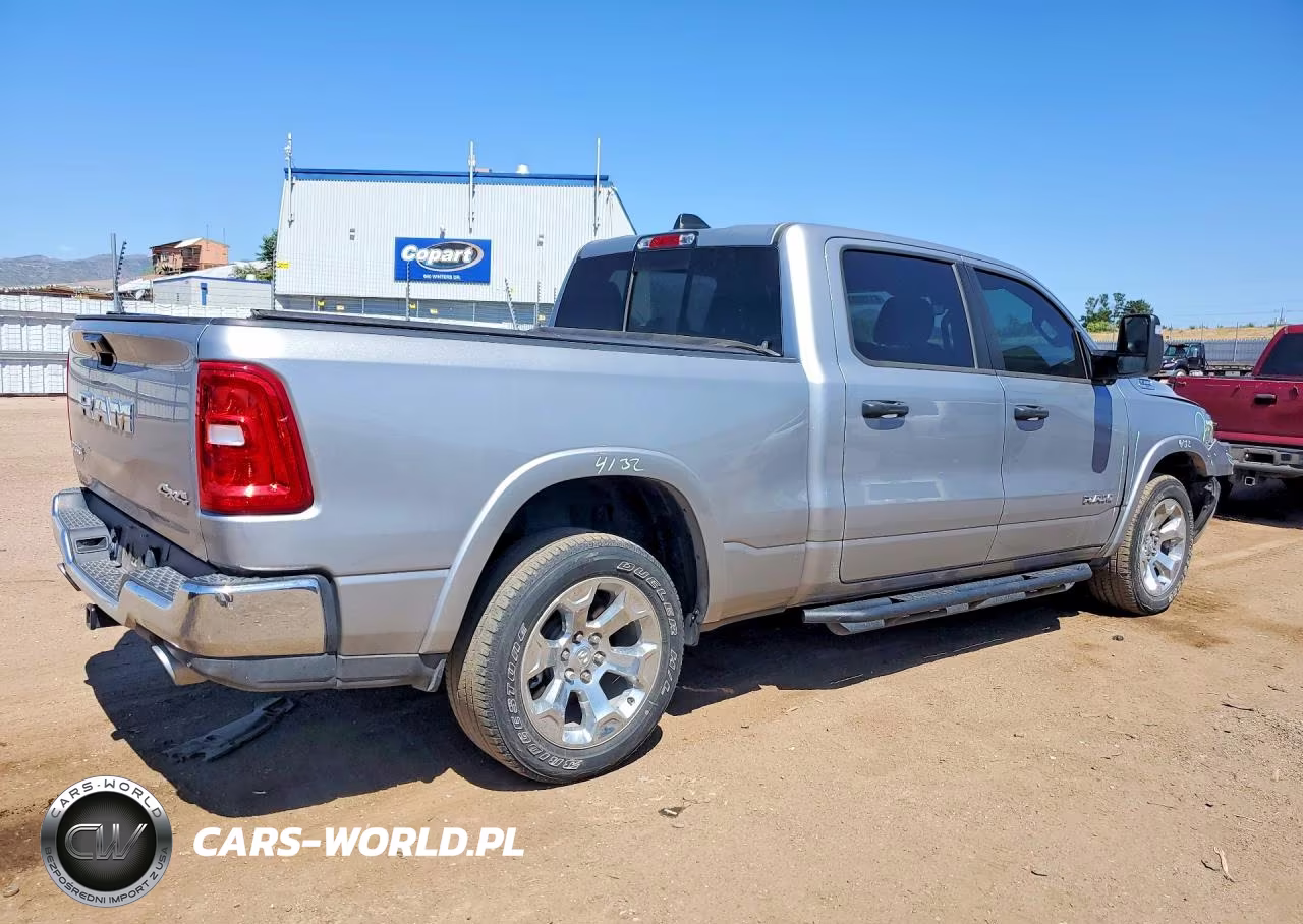2025 Ram 1500 Big Horn-Lone Star VIN:1C6SRFMP4SN565650 - 3