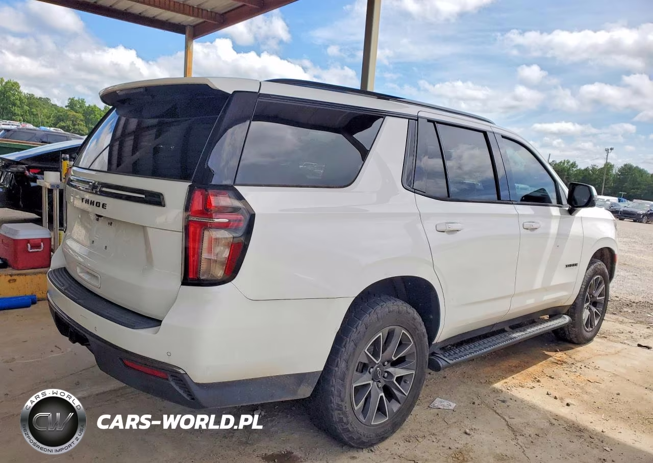 2021 Chevrolet Tahoe K1500 Z71 VIN:1GNSKPKD1MR111158 - 3