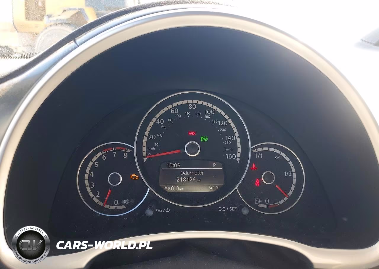 2013 Volkswagen Beetle Turbo VIN:3VWVT7AT2DM685827 - 9