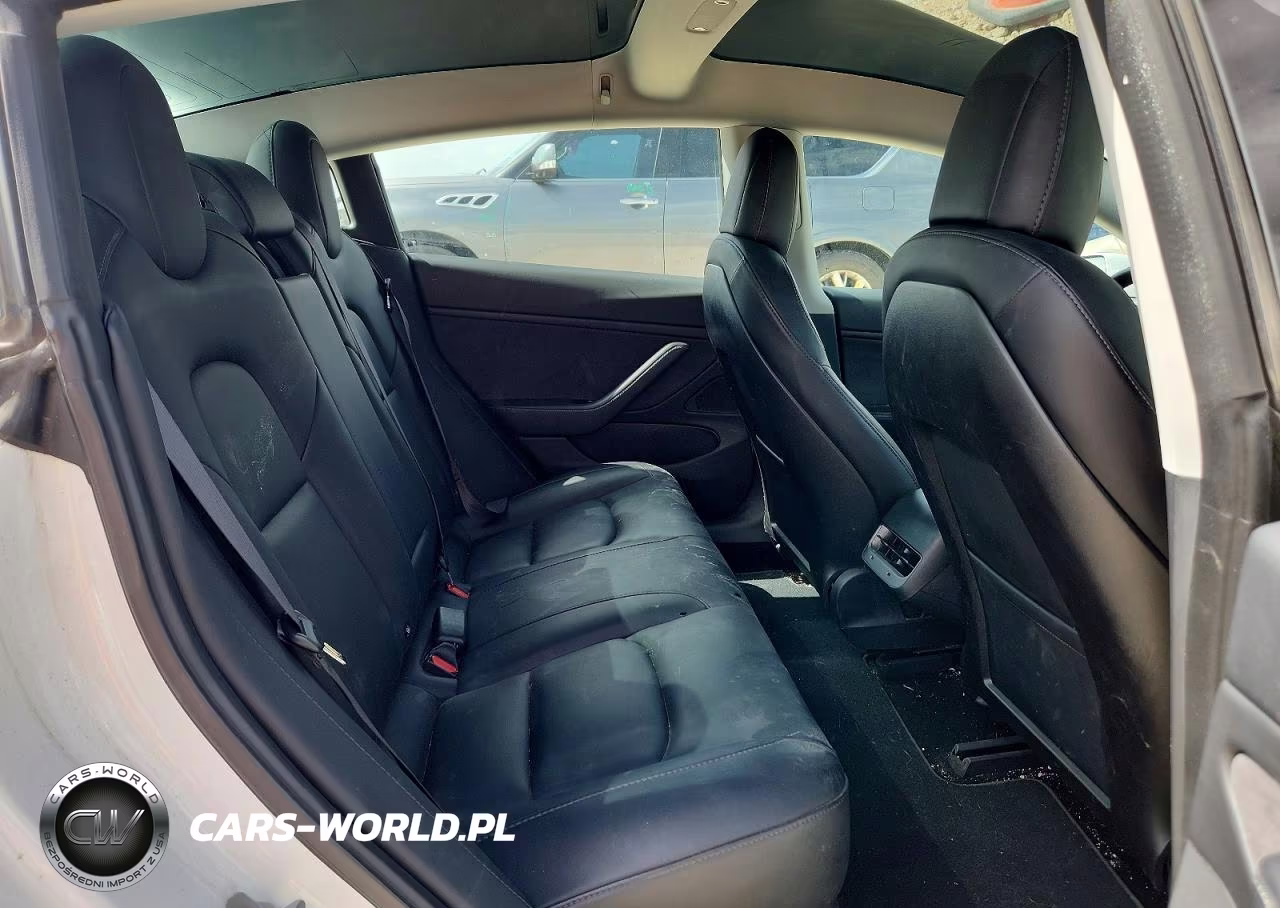 2018 Tesla Model 3 VIN:5YJ3E1EA0JF076830 - 10