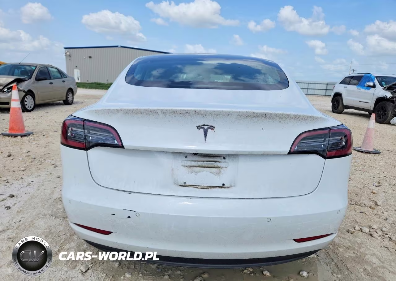 2018 Tesla Model 3 VIN:5YJ3E1EA0JF076830 - 6
