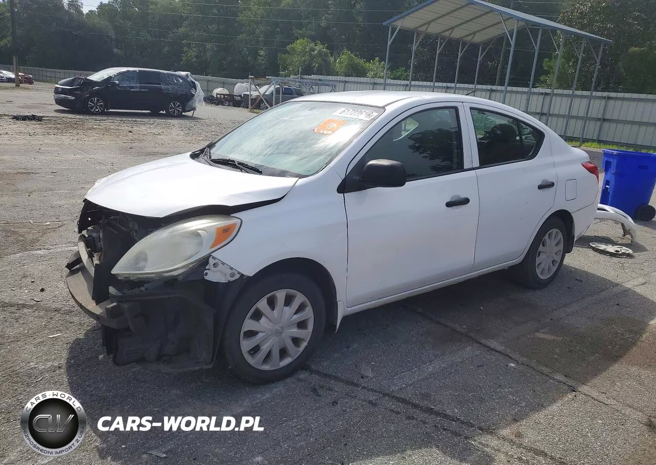 2013 Nissan Versa 1.6 S