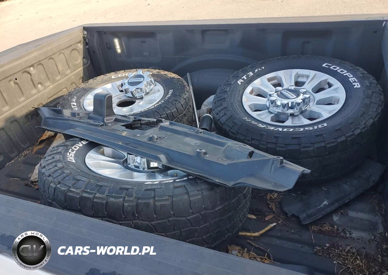 2022 Ford F250 Super Duty VIN:1FT7W2BT2NEG30967 - 12