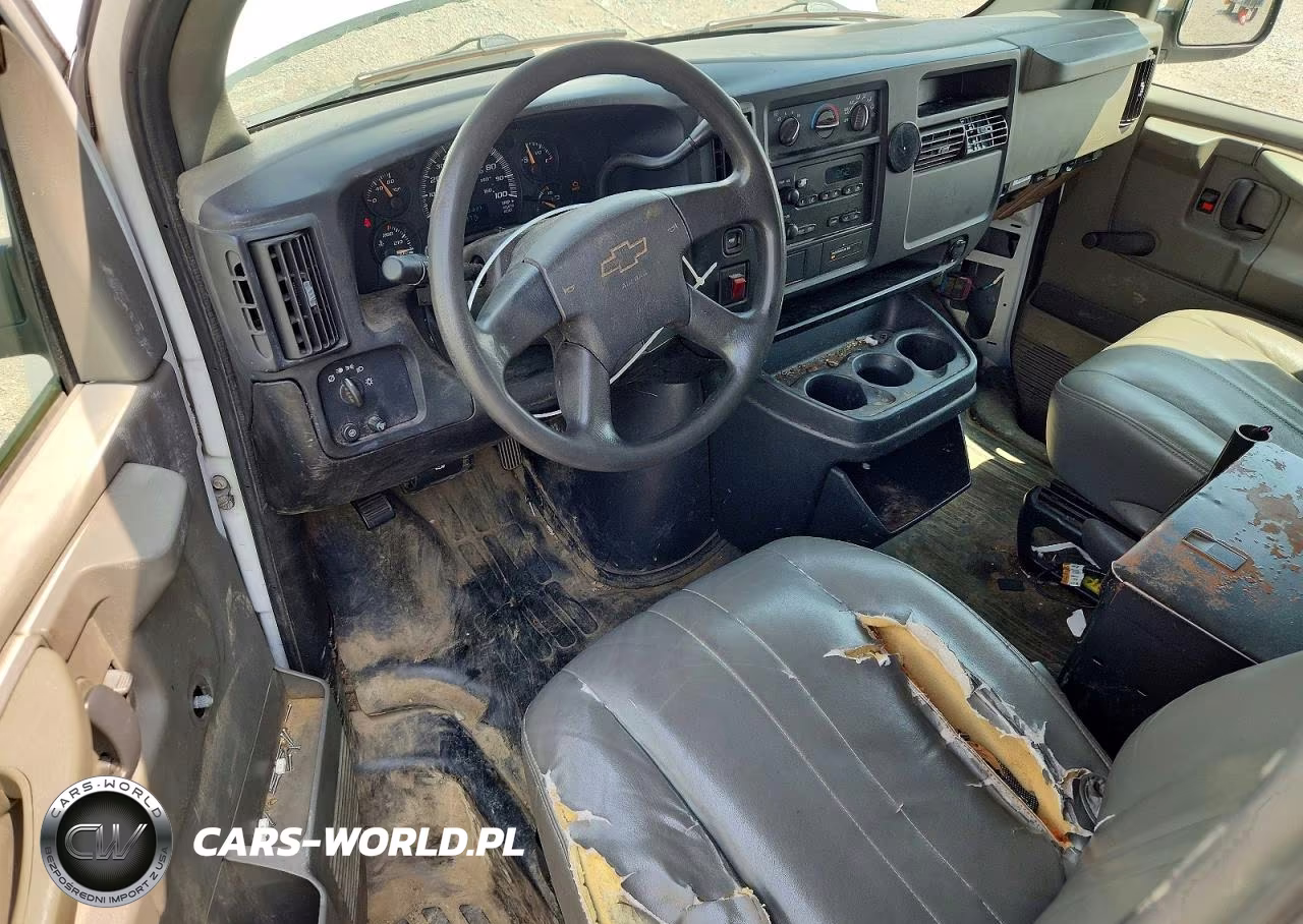 2007 Chevrolet Express G1500 VIN:1GCFG15X071235360 - 8