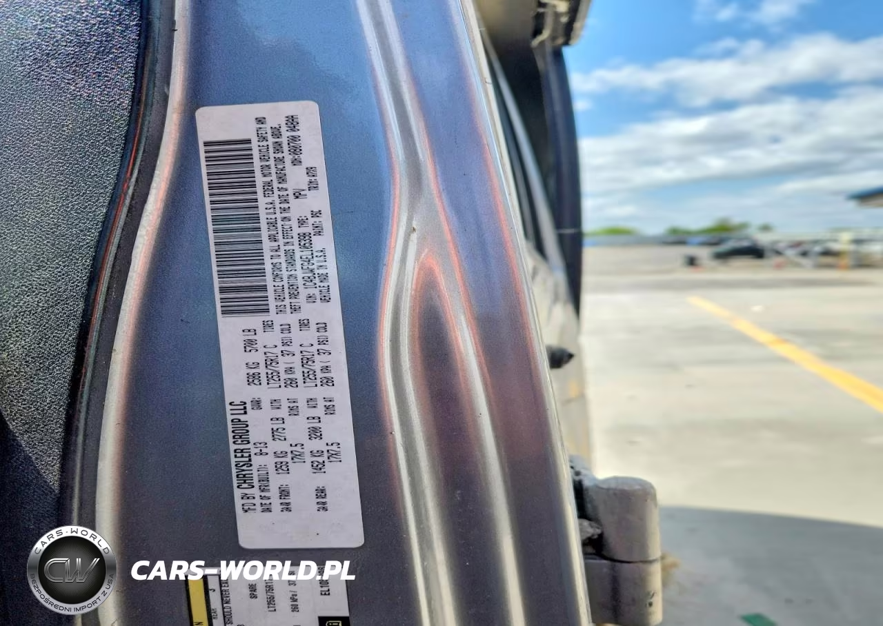 2014 Jeep Wrangler Unlimited Rubicon VIN:1C4BJWFG4EL105398 - 13