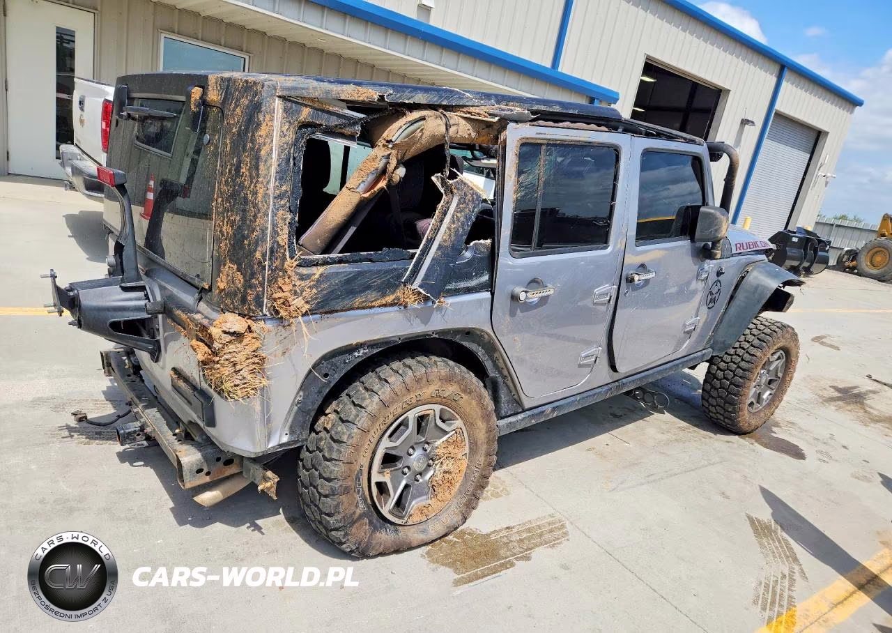 2014 Jeep Wrangler Unlimited Rubicon VIN:1C4BJWFG4EL105398 - 3