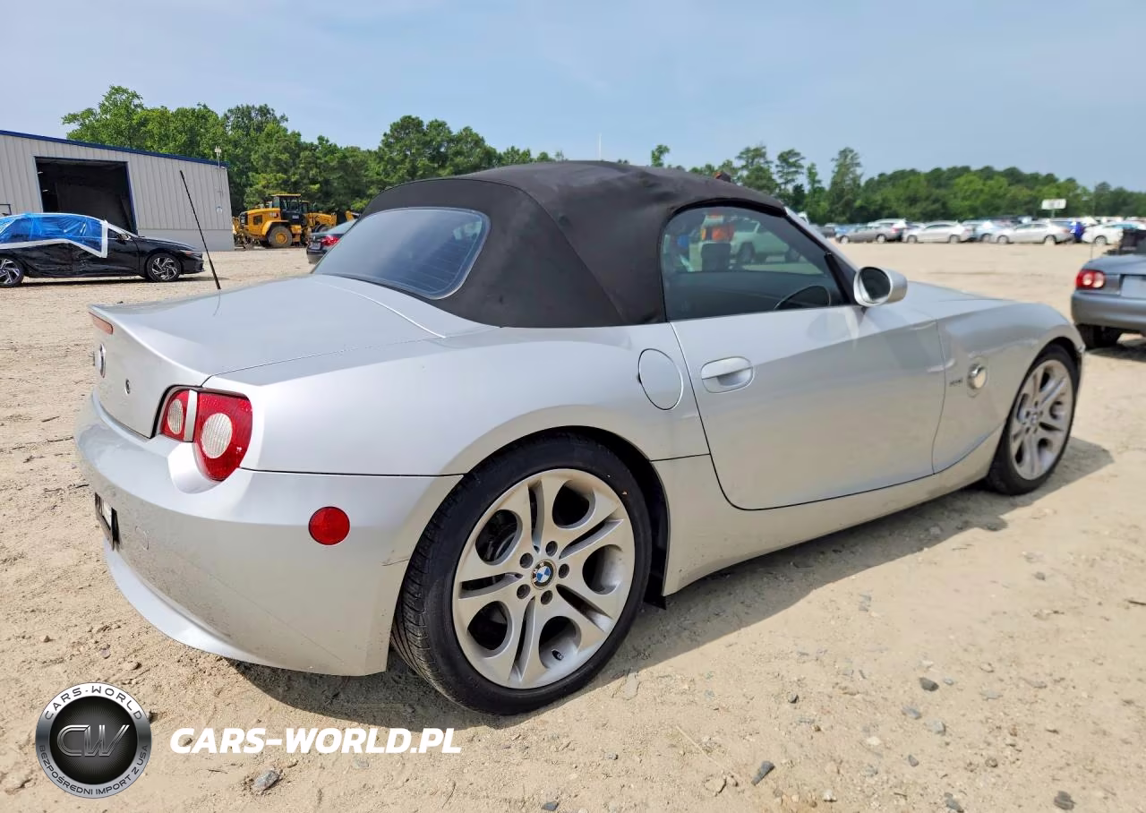 2005 BMW Z4 3.0 VIN:4USBT53545LU10532 - 3