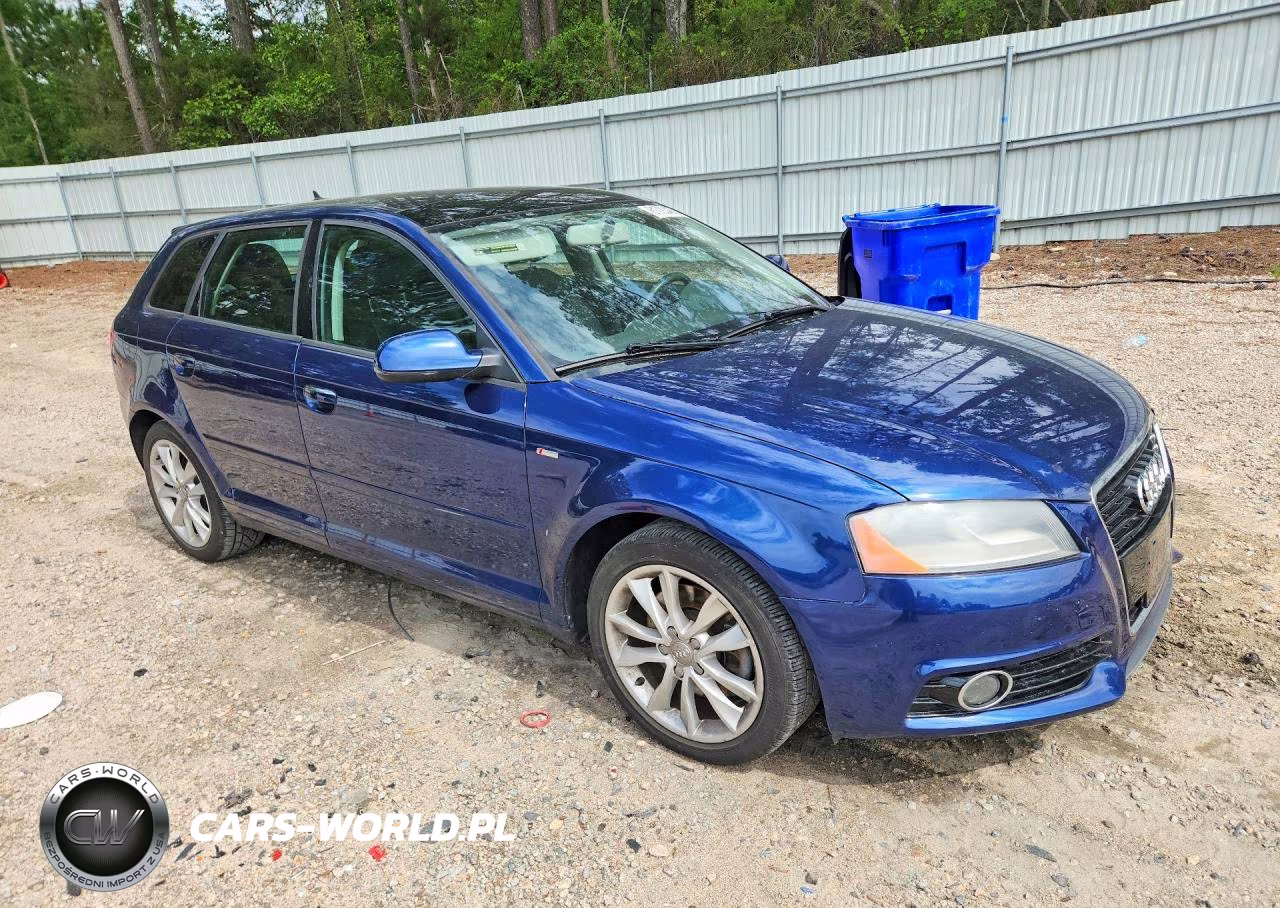 2012 Audi A3 Premium VIN:WAUBEAFM7CA104250 - 4