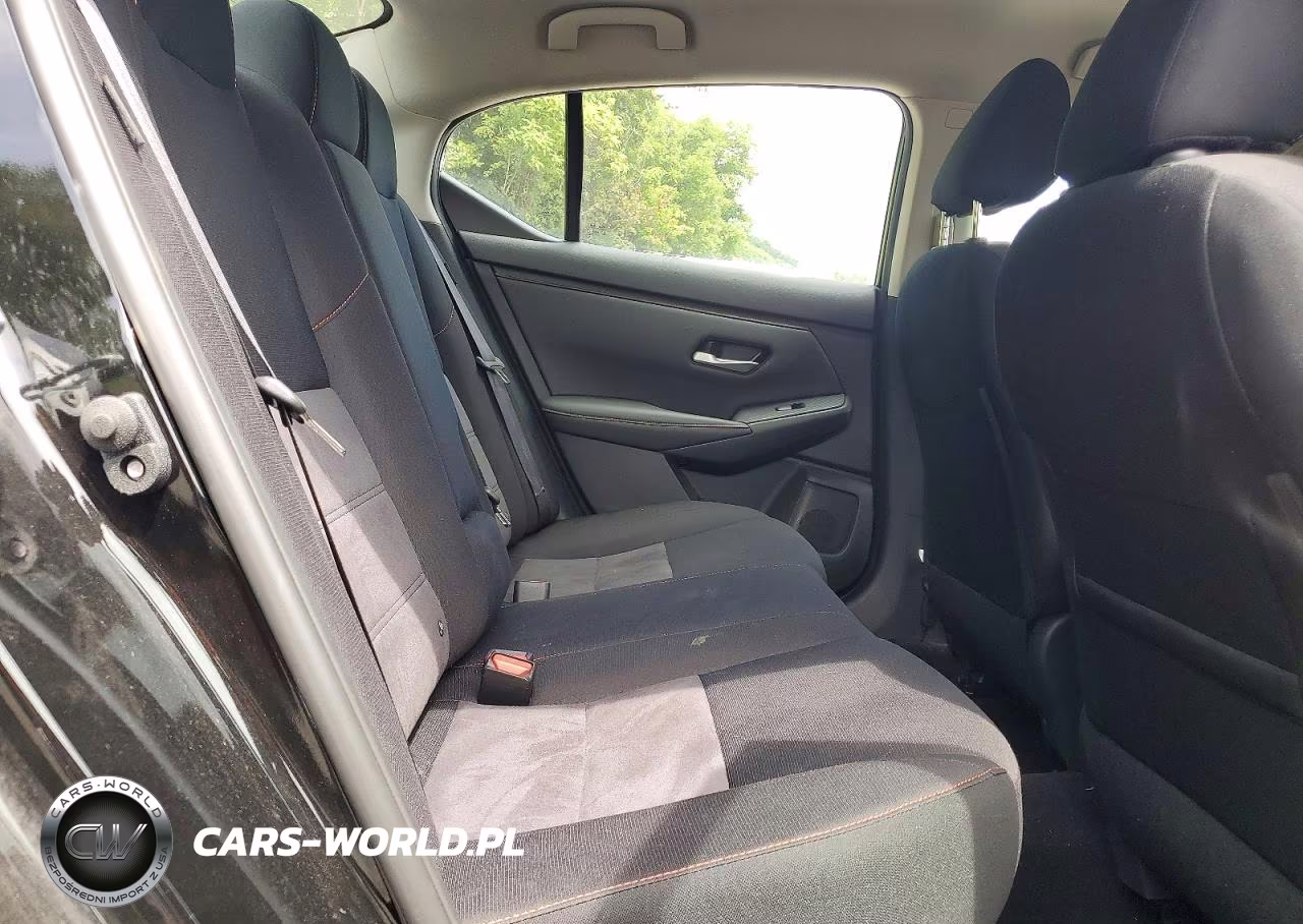 2025 Nissan Sentra Sr VIN:3N1AB8DV3SY325823 - 10