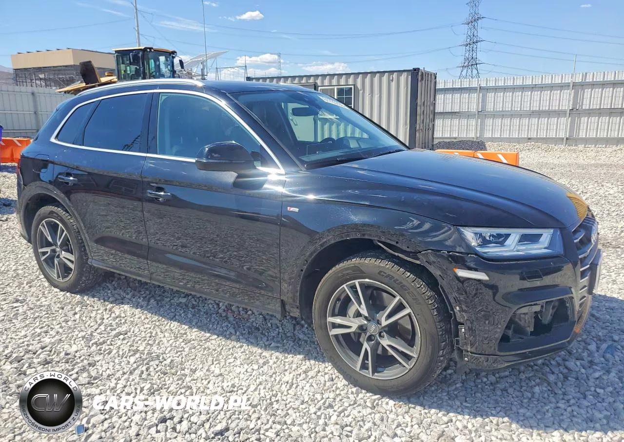2020 Audi Q5 E Premium Plus VIN:WA1E2AFY6L2061617 - 4