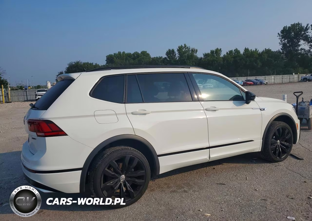 2021 Volkswagen Tiguan Se VIN:3VV2B7AX2MM117557 - 3