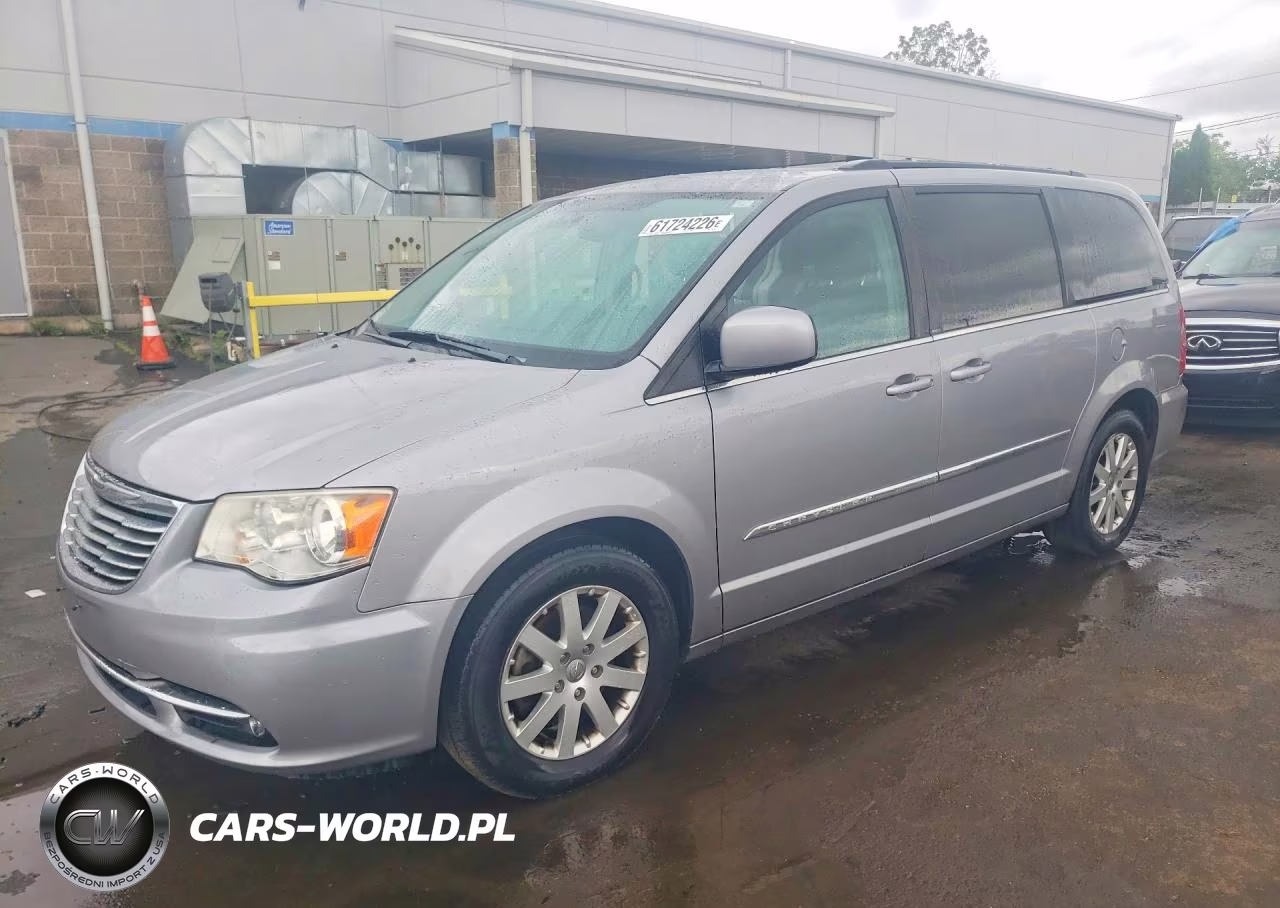 2013 Chrysler Town & Country Touring