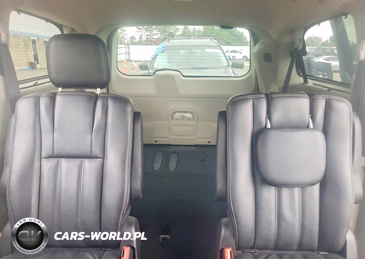 2013 Chrysler Town & Country Touring VIN:2C4RC1BG2DR780190 - 10