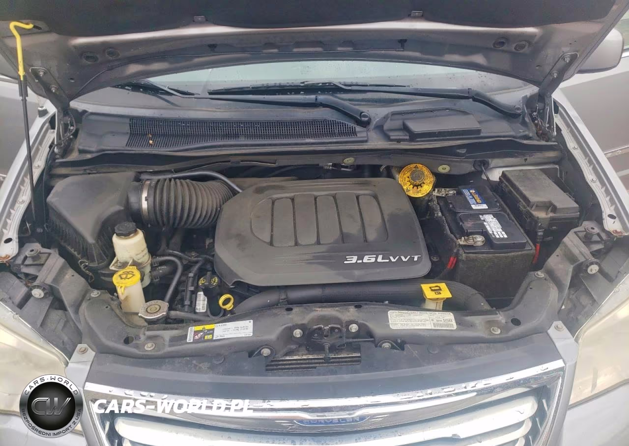 2013 Chrysler Town & Country Touring VIN:2C4RC1BG2DR780190 - 12