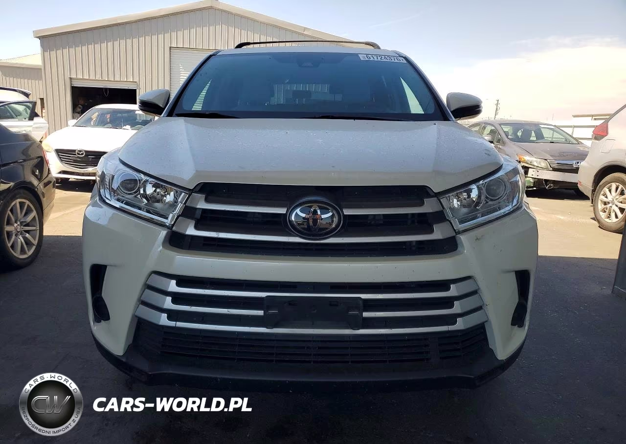 2019 Toyota Highlander Le VIN:5TDZZRFH1KS300015 - 5