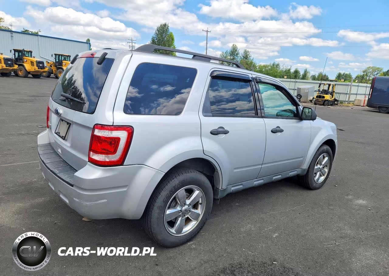 2011 Ford Escape Xlt VIN:1FMCU9D74BKC49885 - 3