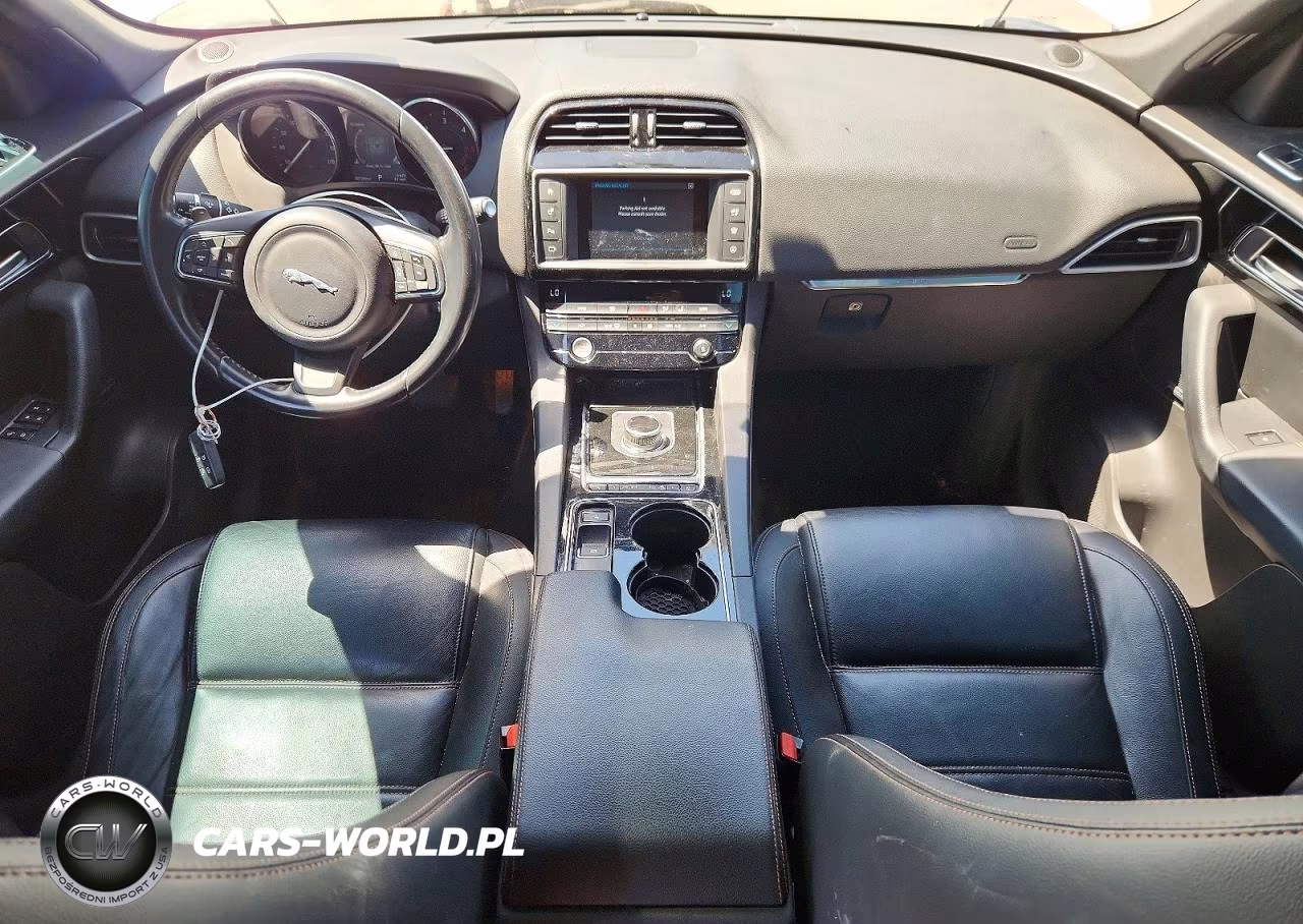 2017 Jaguar F-Pace Prestige VIN:SADCK2BN8HA490337 - 8