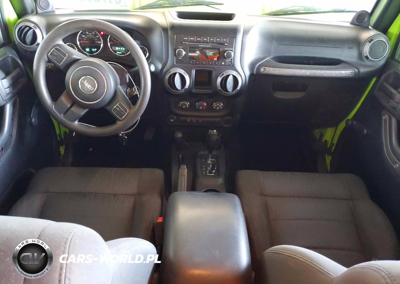 2012 Jeep Wrangler Unlimited Sport VIN:1C4BJWDG4CL283697 - 8