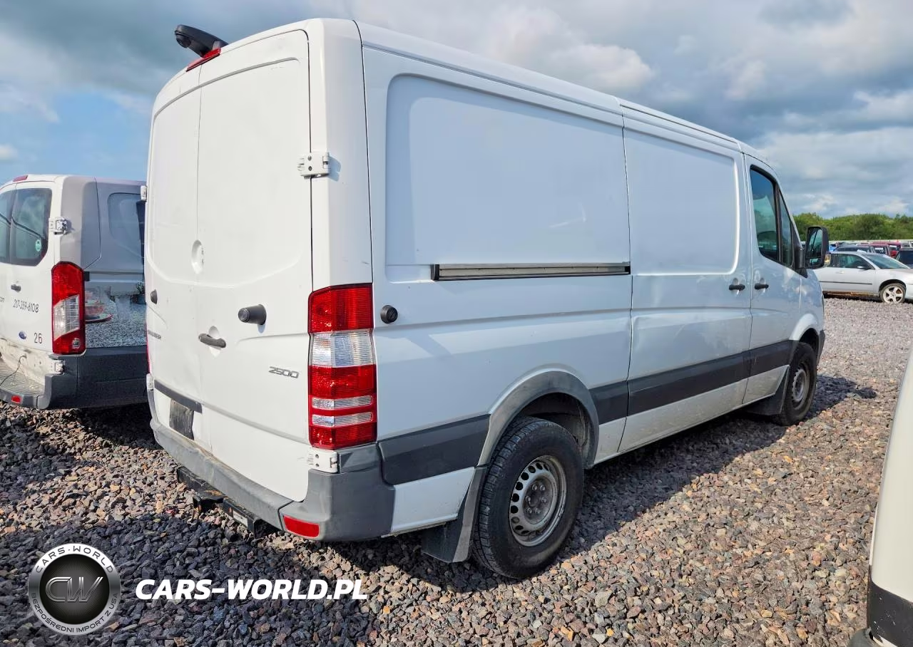 2017 Mercedes-Benz Sprinter 2500 VIN:WD3PE7CD3HP561278 - 3