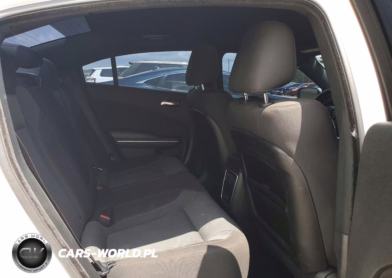 2019 Dodge Charger Sxt VIN:2C3CDXBG0KH664306 - 10