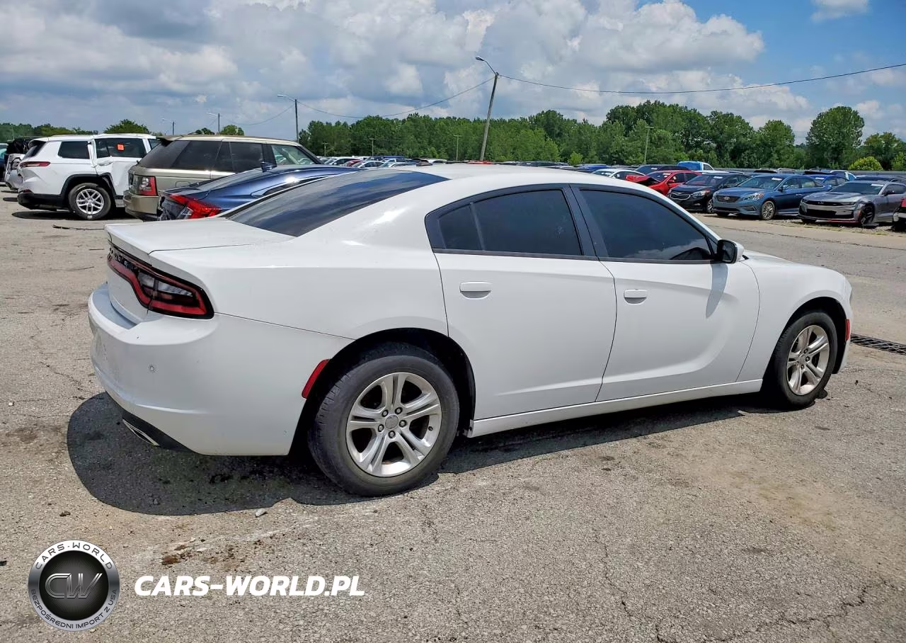 2019 Dodge Charger Sxt VIN:2C3CDXBG0KH664306 - 3
