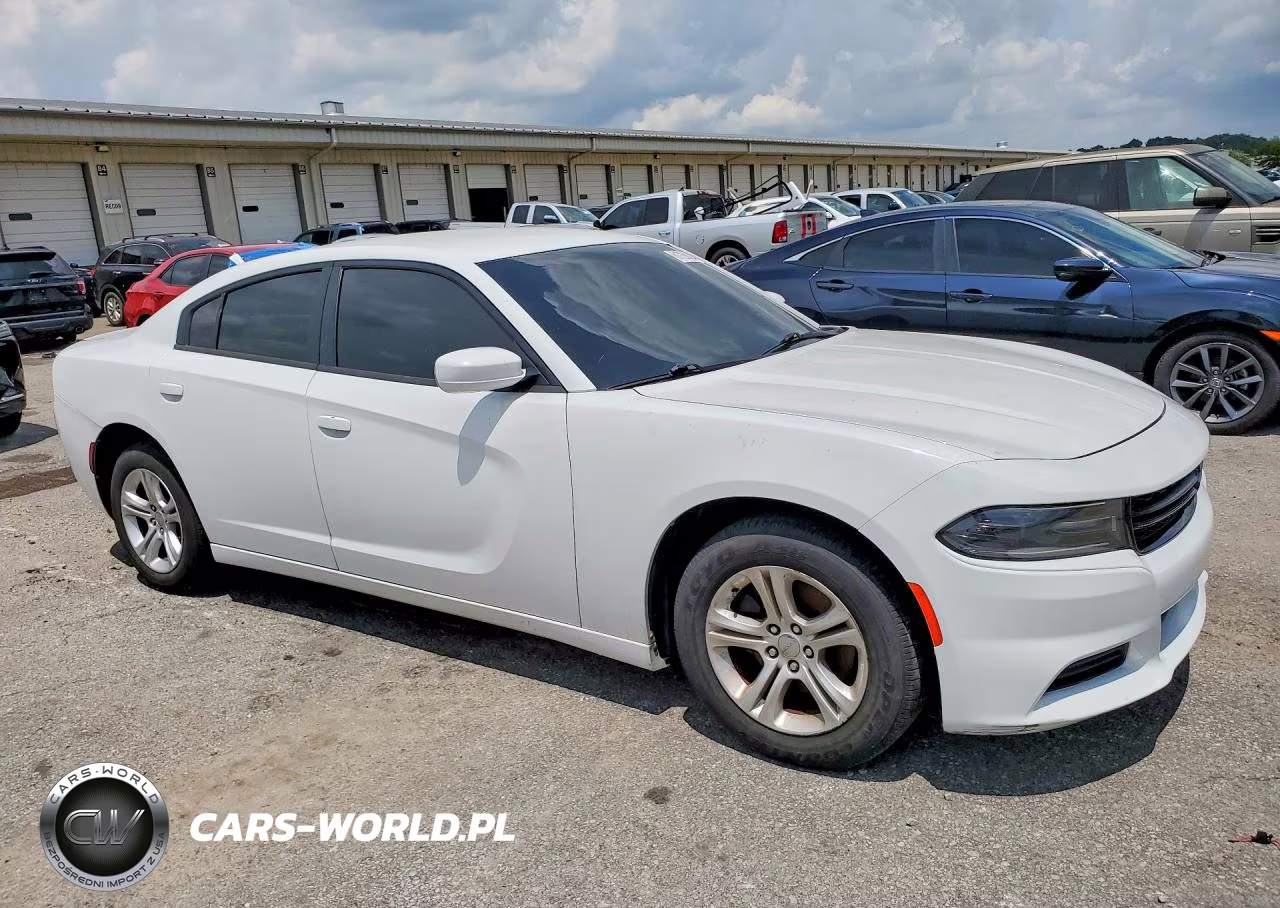2019 Dodge Charger Sxt VIN:2C3CDXBG0KH664306 - 4