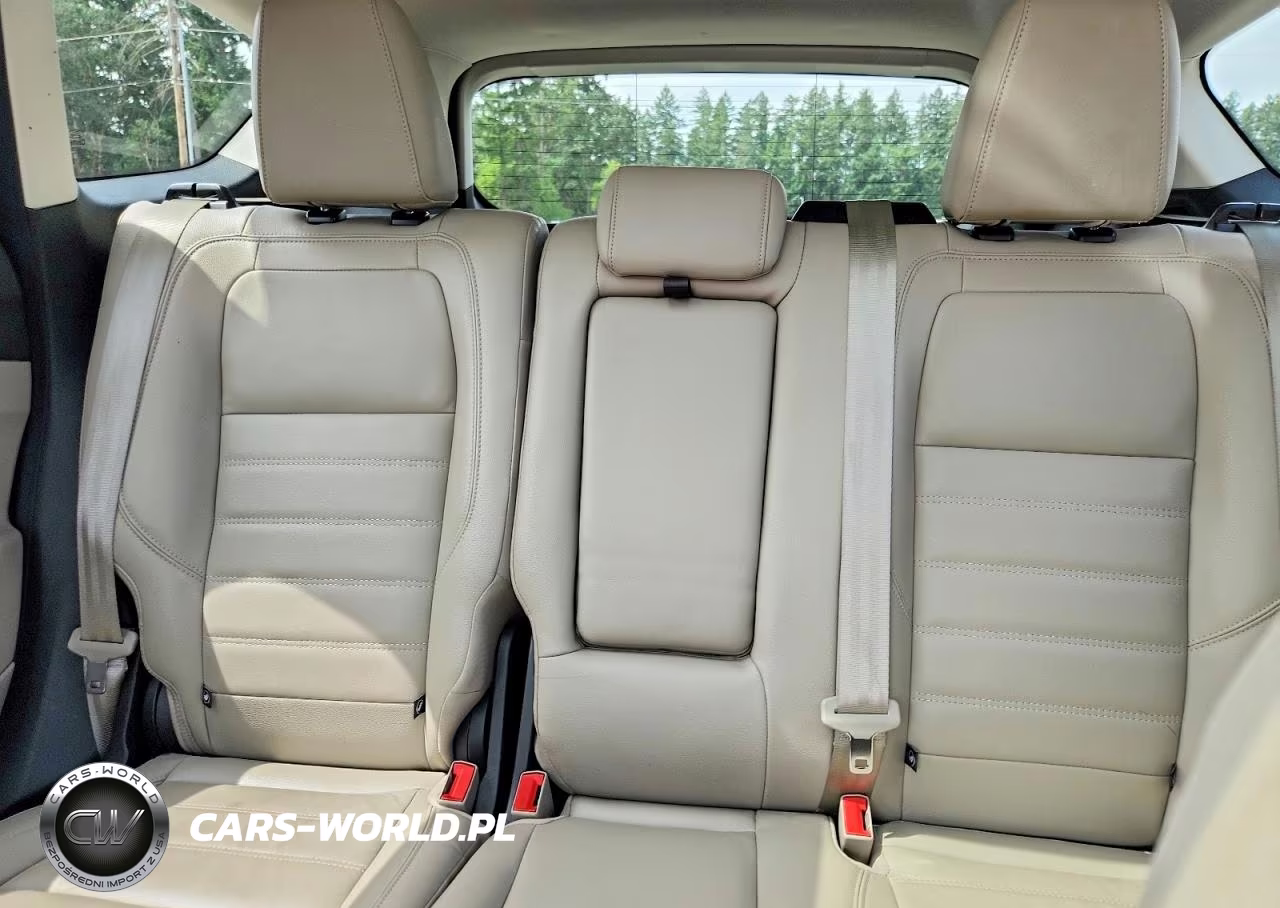 2018 Ford Escape Titanium VIN:1FMCU9J94JUD05798 - 10