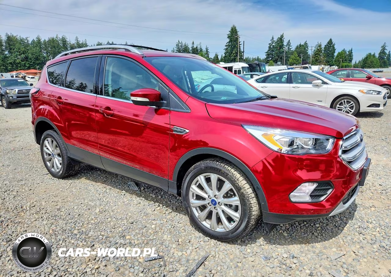 2018 Ford Escape Titanium VIN:1FMCU9J94JUD05798 - 4