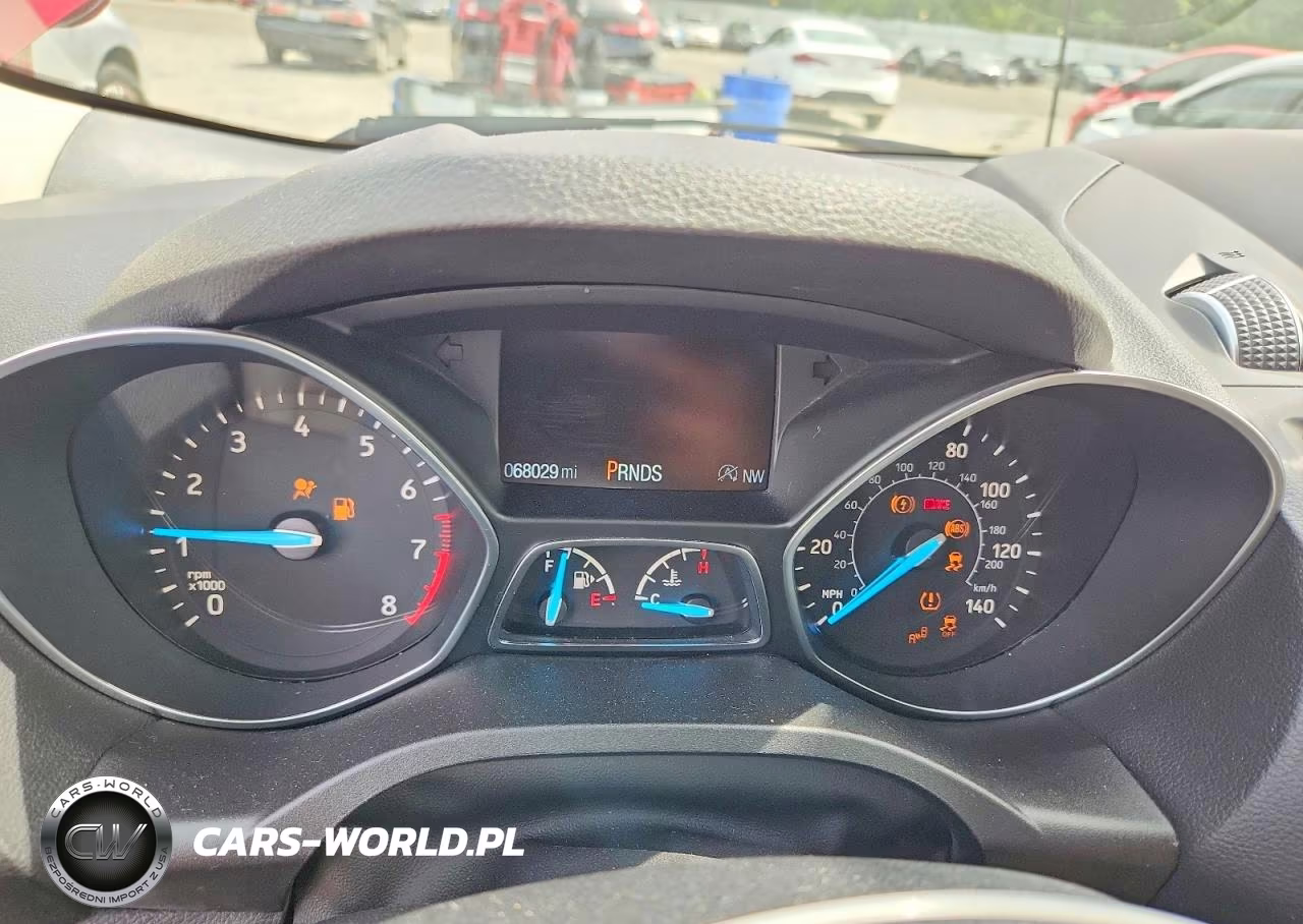 2018 Ford Escape Titanium VIN:1FMCU9J94JUD05798 - 9