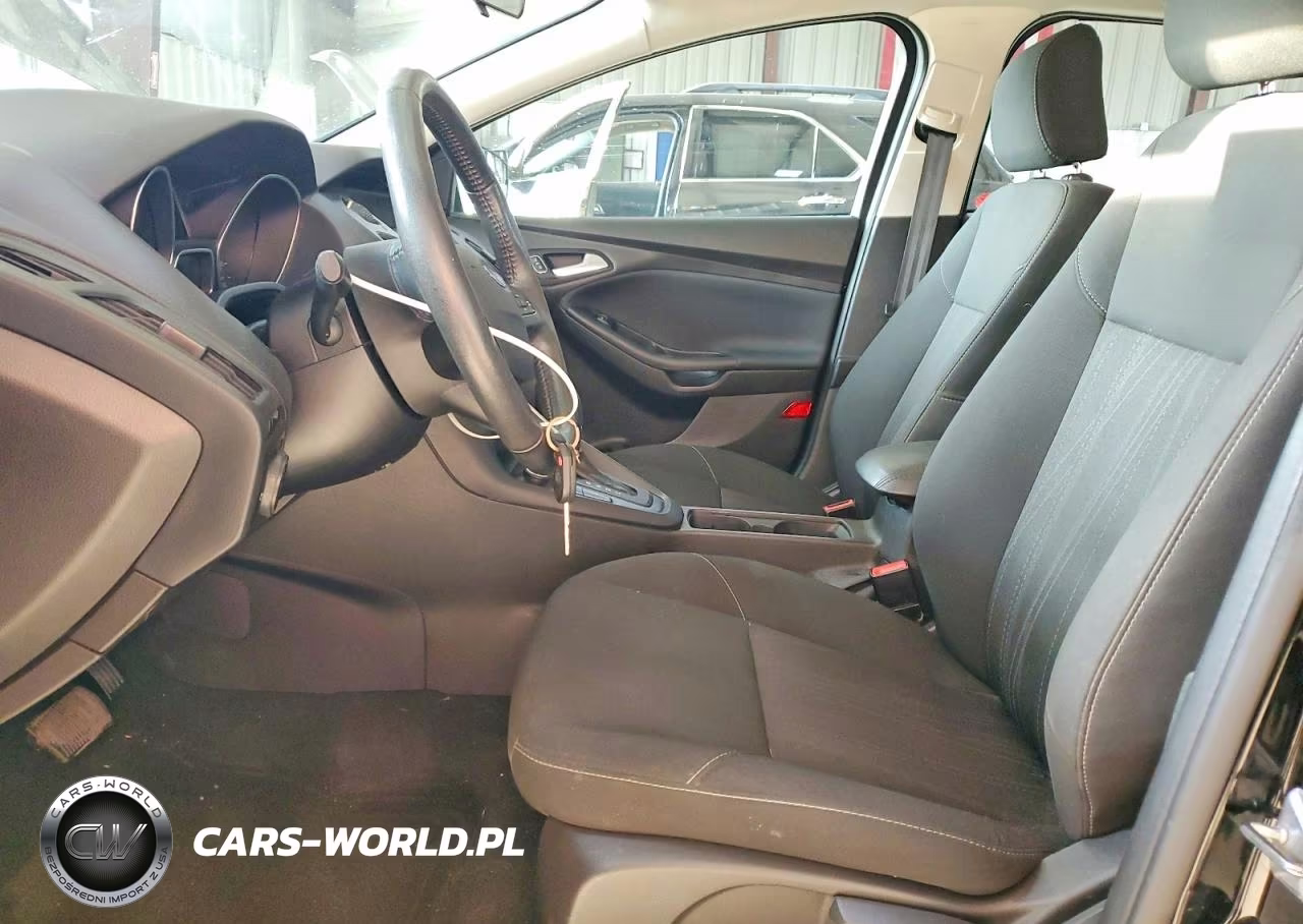 2016 Ford Focus Se VIN:1FADP3F29GL274657 - 7