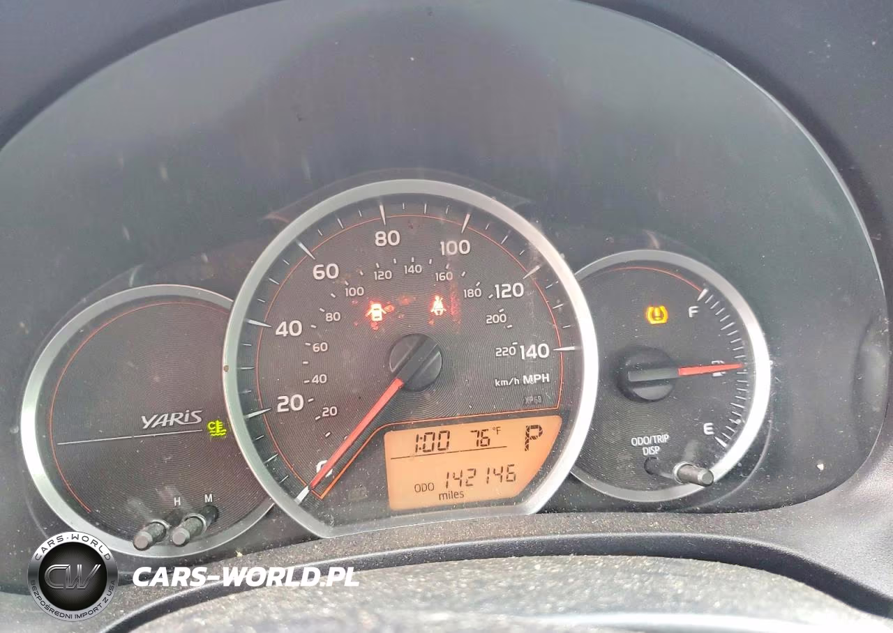 2014 Toyota Yaris 5-Door Le VIN:JTDKTUD35ED593009 - 9