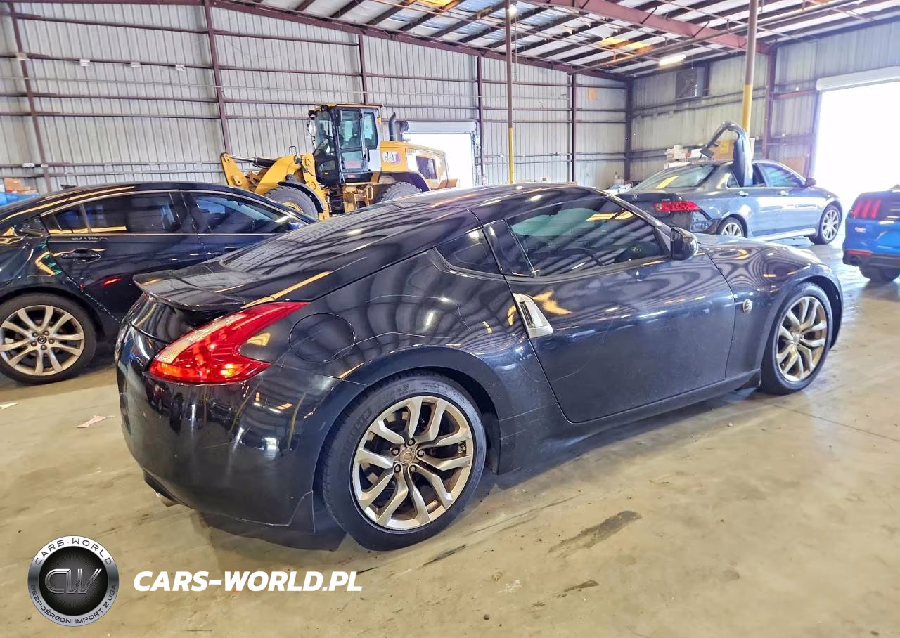 2013 Nissan 370Z Base VIN:JN1AZ4EHXDM881372 - 3