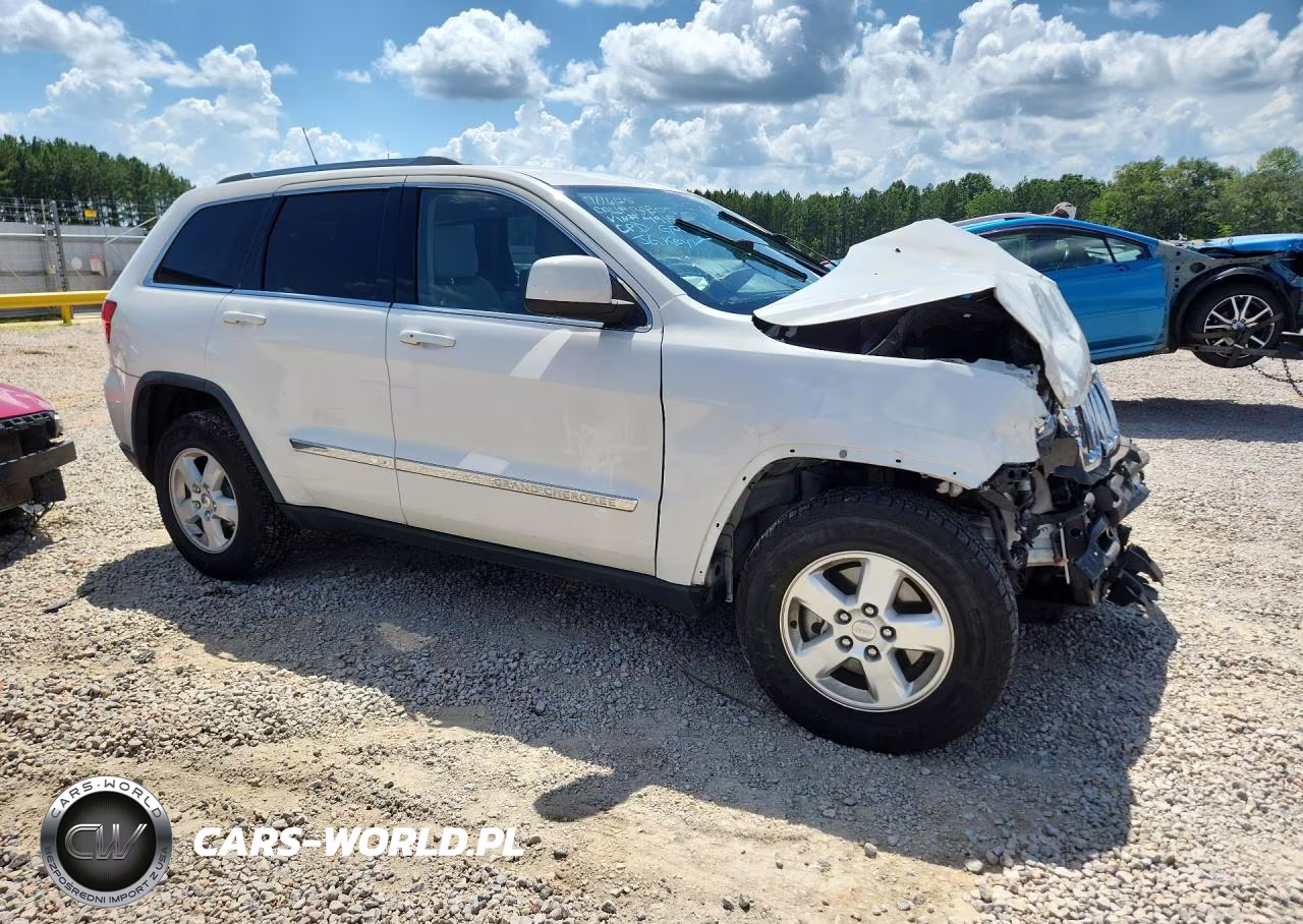 2012 Jeep Grand Cherokee Laredo VIN:1C4RJFAG7CC134915 - 4