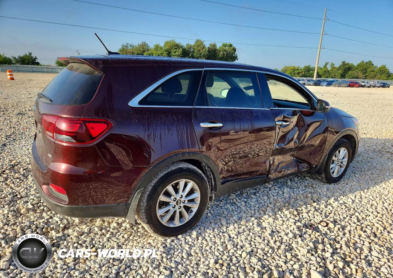 2019 Kia Sorento Lx VIN:5XYPG4A38KG554295 - 3