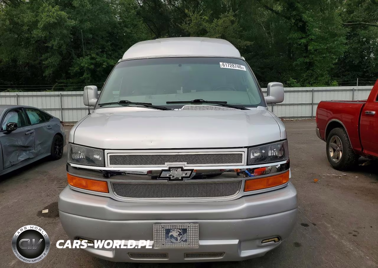 2018 Chevrolet Express 2500 Work Van VIN:1GCWGBFGXJ1162655 - 5