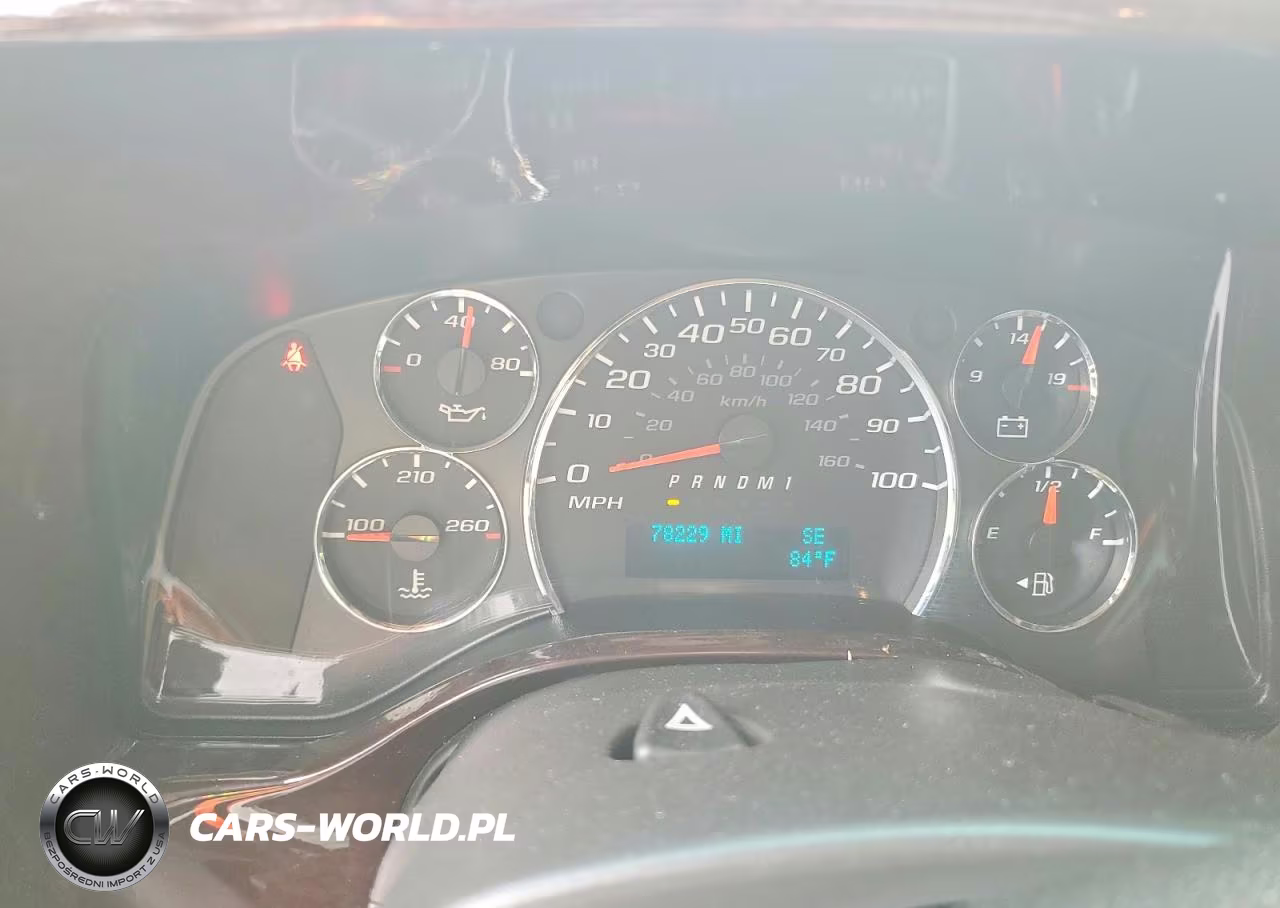 2018 Chevrolet Express 2500 Work Van VIN:1GCWGBFGXJ1162655 - 9