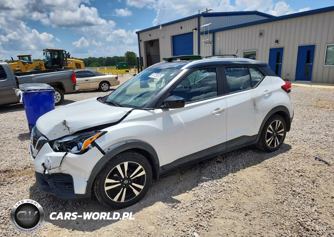 2019 Nissan Kicks Sv VIN:3N1CP5CU1KL530653 - 1